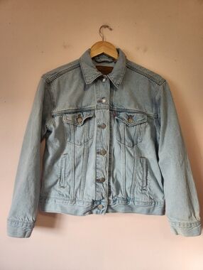 Levis Premium Ex-Boyfriend Trucker Denim Jacket Light Wash Big E Western Boho S